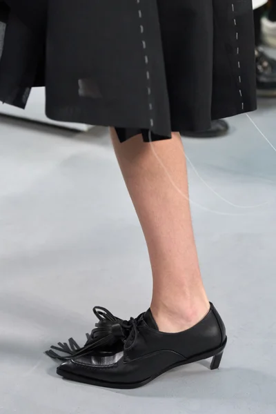Look 12
